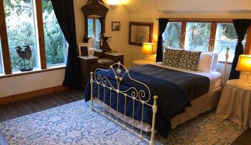 Queen Room with Garden View