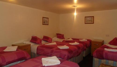 Family Room (6 Adults)