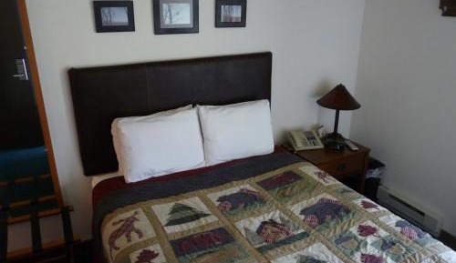Budget Queen Room