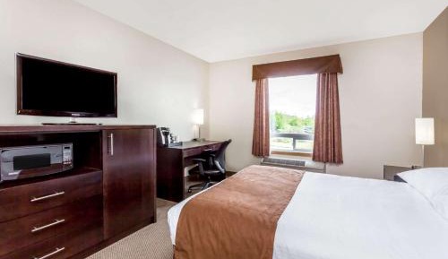 Queen Room - Disability Access - Non-Smoking