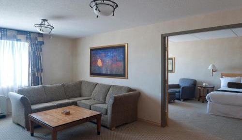 One-Bedroom Presidential Suite - Non-Smoking