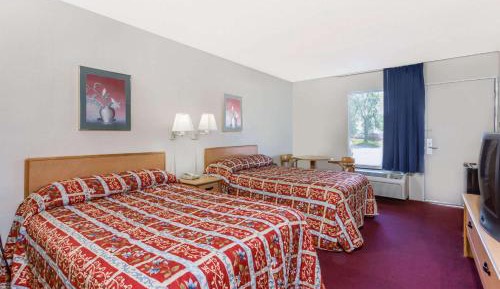 Double Room with Two Double Beds - Non-Smoking