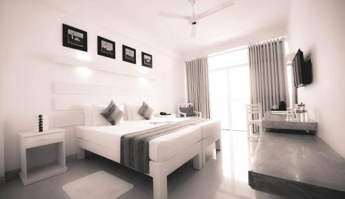  Deluxe Twin Room with Sea View
