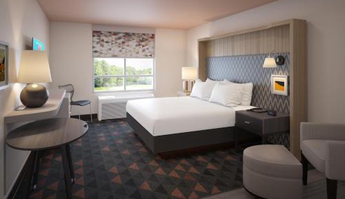 Standard King Room