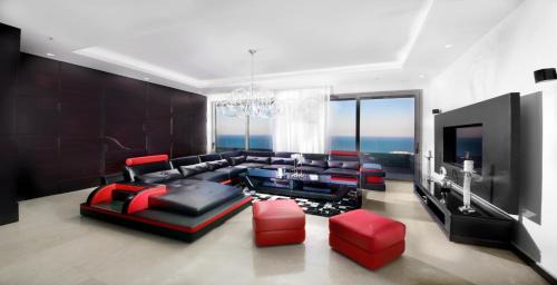 Penthouse Apartment