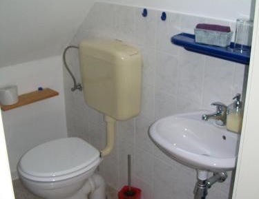 Single Room with Private External Bathroom