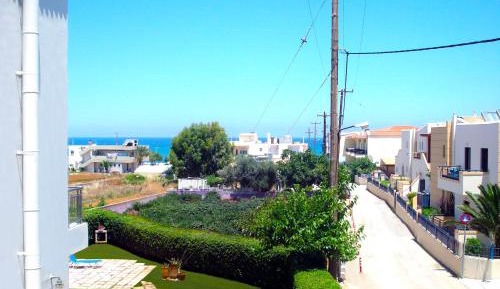 Studio Apartment with Sea View