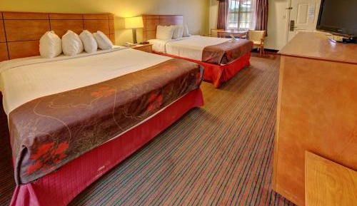 Queen Room with Two Queen Beds - Non-Smoking