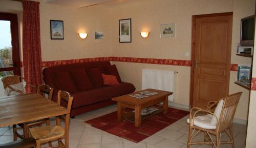 Cottage (11 Adults)