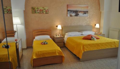 Triple Room with Private Bathroom