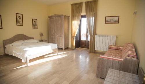 Deluxe Family Suite