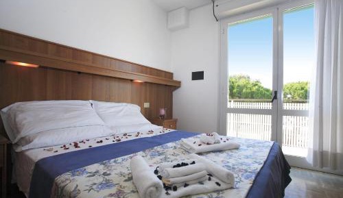Double or Twin Room with Balcony