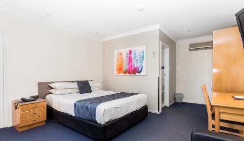 Executive Queen Room