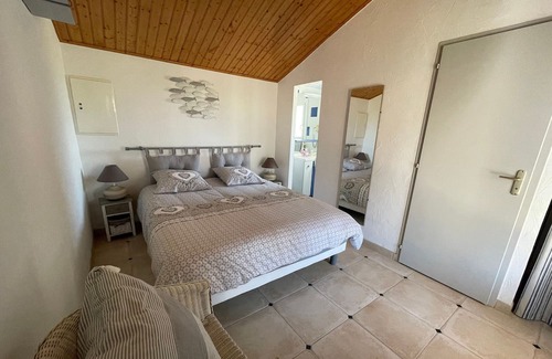 Bouin Cottage | Gite Bouin, 2 bedrooms, 4 persons