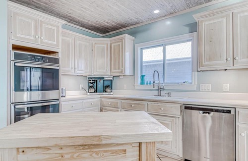Morgantown House | Beachfront - Dogs OK - Pools and Tennis/Pickleball