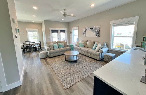 Morgantown House | New in 2023, Dogs OK, Pools & Tennis