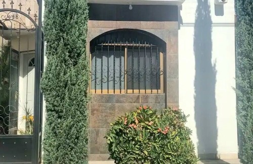 Los Mochis House | Casa en Col. Scally, Cerca de Todo!! Excelente Sector!