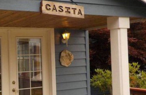 Shelton House | Beach Casita - Allyn Inn