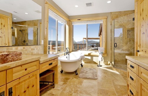 Castle Glen Estates Cabin | 2206-golden Oak Log Cabin 7 Bedroom Home by RedAwning