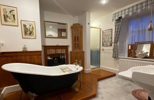Upwey House | Gorgeous Georgian Home