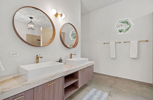 Ensenada House | NEW VILLA w/ pool - La Joya Rincon