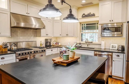 Fletcher House | Asheville in Luxury, on 3 Acres!