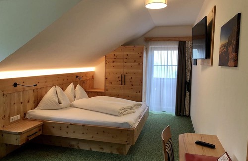 Pichl-Preunegg Other | Large double room with shower, toilet up to 2 nights - bank host