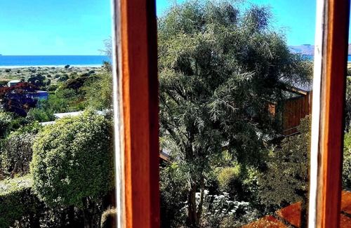 Warrington House | Montrose Pet Friendly Historical Family Beach House