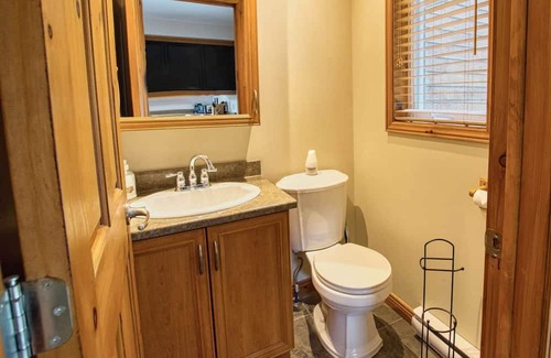 Petite-Riviere-Saint-Francois Ski Chalet | Le Chinook Chalet - Confort et Spa