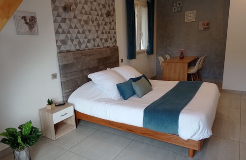 Vals-les-Bains Bed & Breakfast | Room with view and swimming pool, near Gorges de l'Ardèche and spa 5 minutes away.