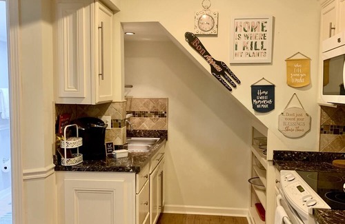 Marietta Apartment | Private & comfortable apt. In quiet neighborhoods
