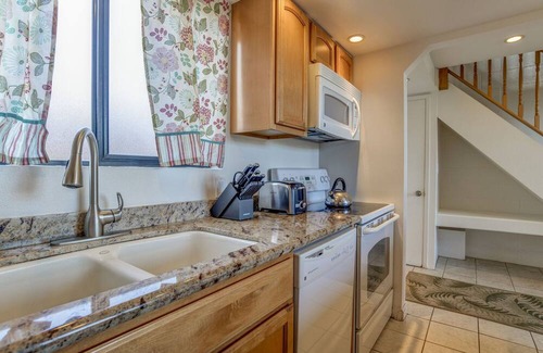 Maalaea Condo | My Perfect Stays Special: Feb 25-28 $199