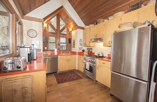 Carnelian Bay House | Rockwood: Cute & Unique North Shore Cabin