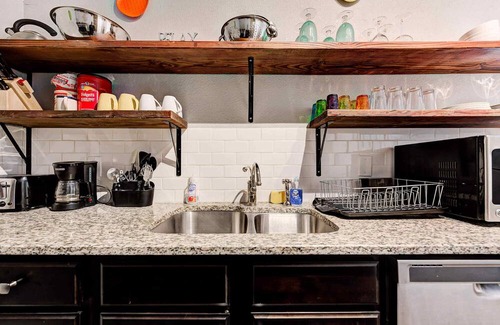 Central Oklahoma City House | Beachy3 – 3 units in 1 – near Uptown & Asian Dist.