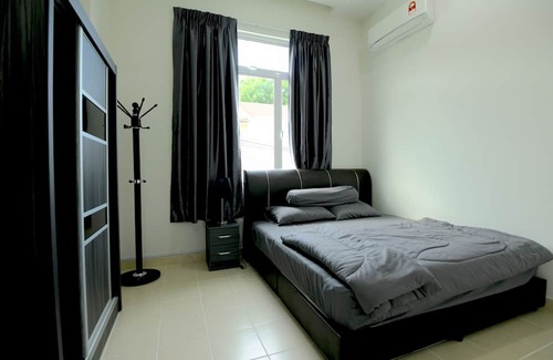 Kampung Pokok Asam Villa | Spacious Villa ❃ 3 floors/6br/6.5ba