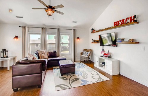 Rodanthe House | On Special - Charming cottage attractively decorated at the beach!