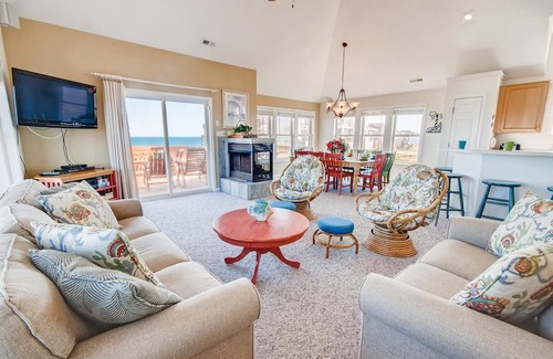 Rodanthe House | Semi-Oceanfront - Dog Friendly, Pool, Hot Tub, Game and Media Rooms