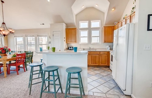 Rodanthe House | Semi-Oceanfront - Dog Friendly, Pool, Hot Tub, Game and Media Rooms