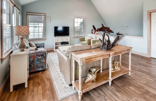 Rodanthe House | On Special - Relish in this Oceanview Rodanthe Home w/Hot Tub, Easy Beach Access