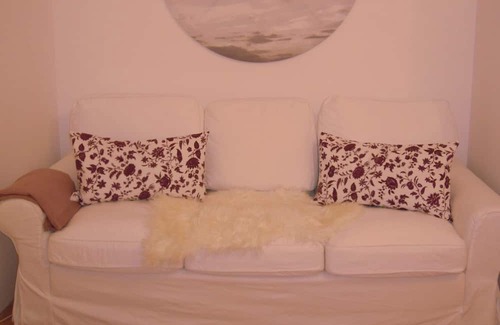 Wiener Neudorf Apartment | 90m2, TOP LOCATION, CLOSE TO VIENNA, QUIET, CLEAN, SECURE, CHEAP, SCS, WiFi