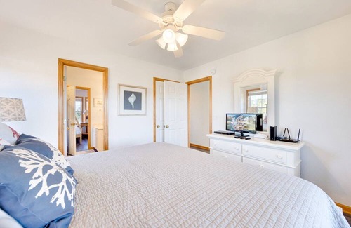 Salvo House | On Special - Dog Friendly Beach House w/ Ocean Views, Pool, Hot Tub, Game Room