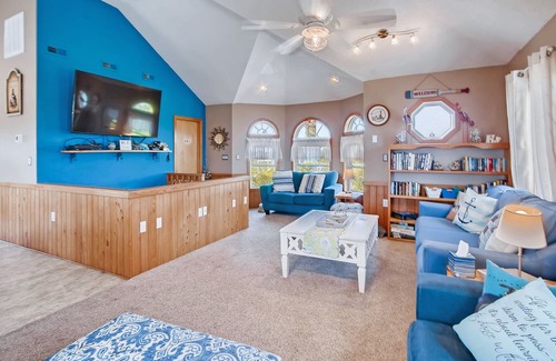 Salvo House | On Special - Humans and canines alike love SALTY DOG BEACH HOUSE!