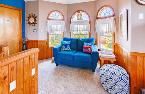 Salvo House | On Special - Humans and canines alike love SALTY DOG BEACH HOUSE!