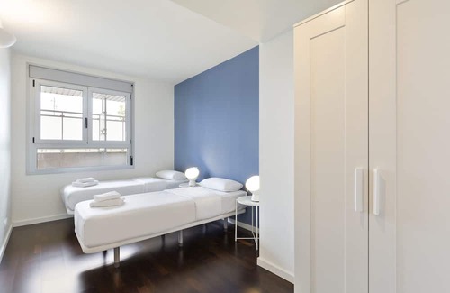 Sant Adria de Besos Apartment | Olala Port Forum 3-Bedroom Apartment with Balcony