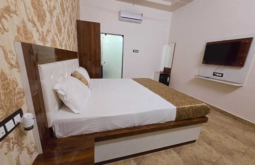 Gonda Hotel | Dream House Club And Resort