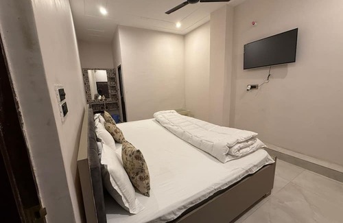 Faizabad Hotel | Hotel Ramarsh Palace