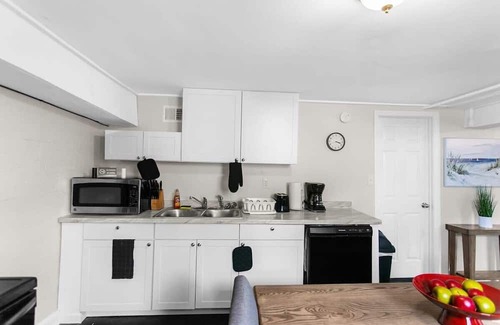 Birmingham House | Dugan Ave Unit B