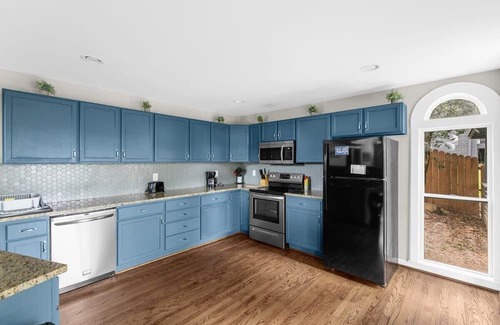 Crestline Heights House | Observatory Drive Terrace House