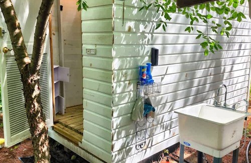 Brantingham Apartment | The Stabbin Cabin Grant Island w Boat Hottub Pet