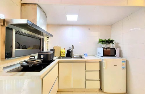 Xuhui Apartment | Shanghai Hills & Aromahome Terrace Loft